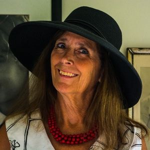 Meet your Posher, Dana